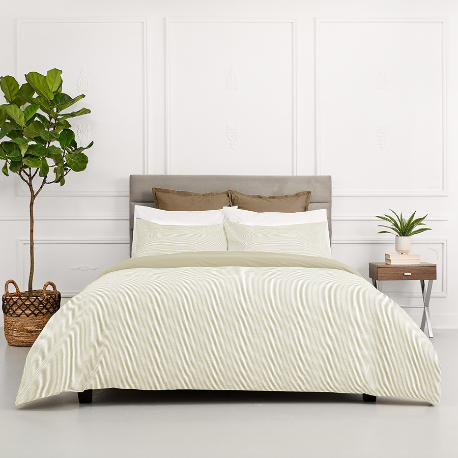 Chalet Stripe Duvet Cover Set with 2 Shams White/Oat, Rev. to Percale. - King