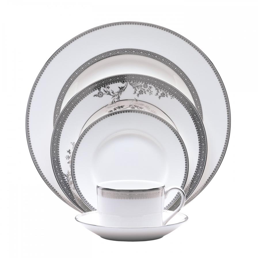 Vera Wang Lace 5 Piece Place Setting 